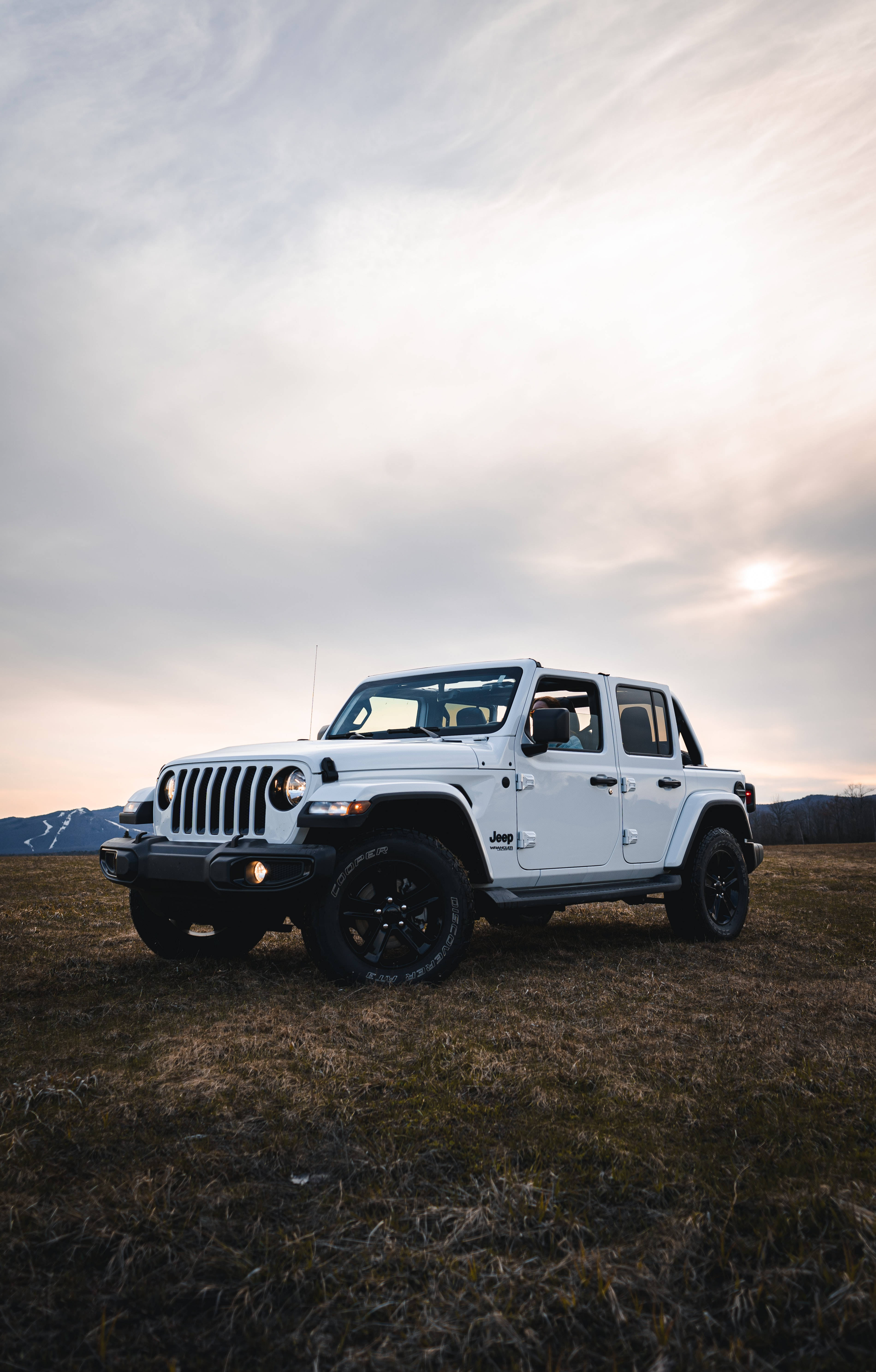 Super White Wrangler Jeep Bakgrunner
