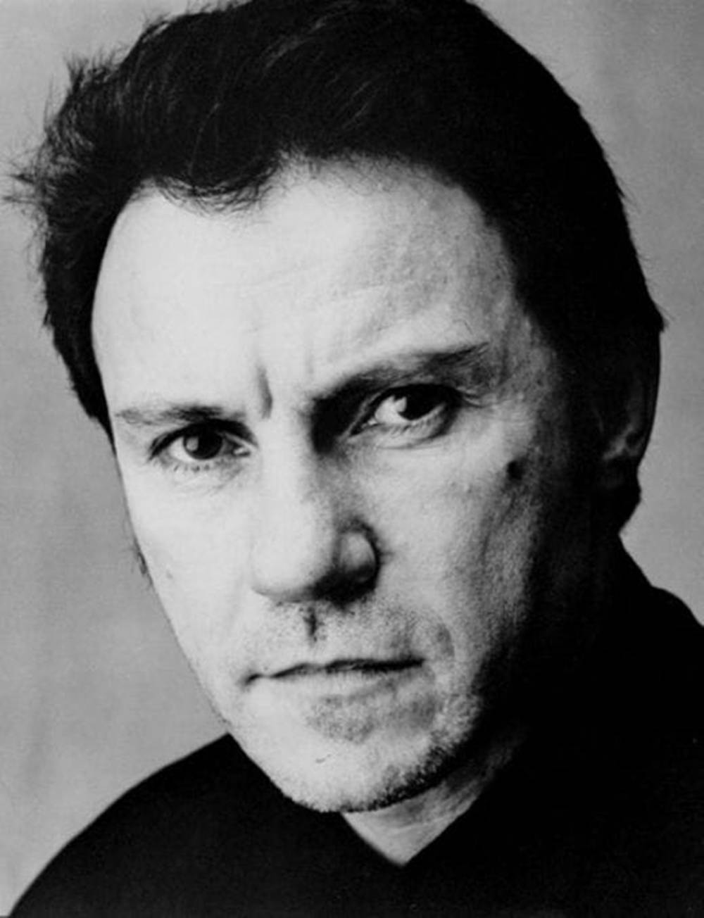 Svart-hvitt nærbilde av Harvey Keitel Bakgrunner