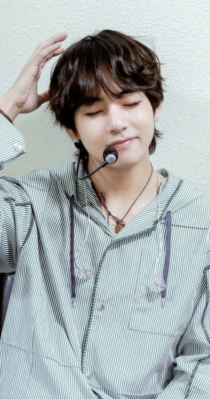 Taehyung med lukkede øyne Bakgrunner