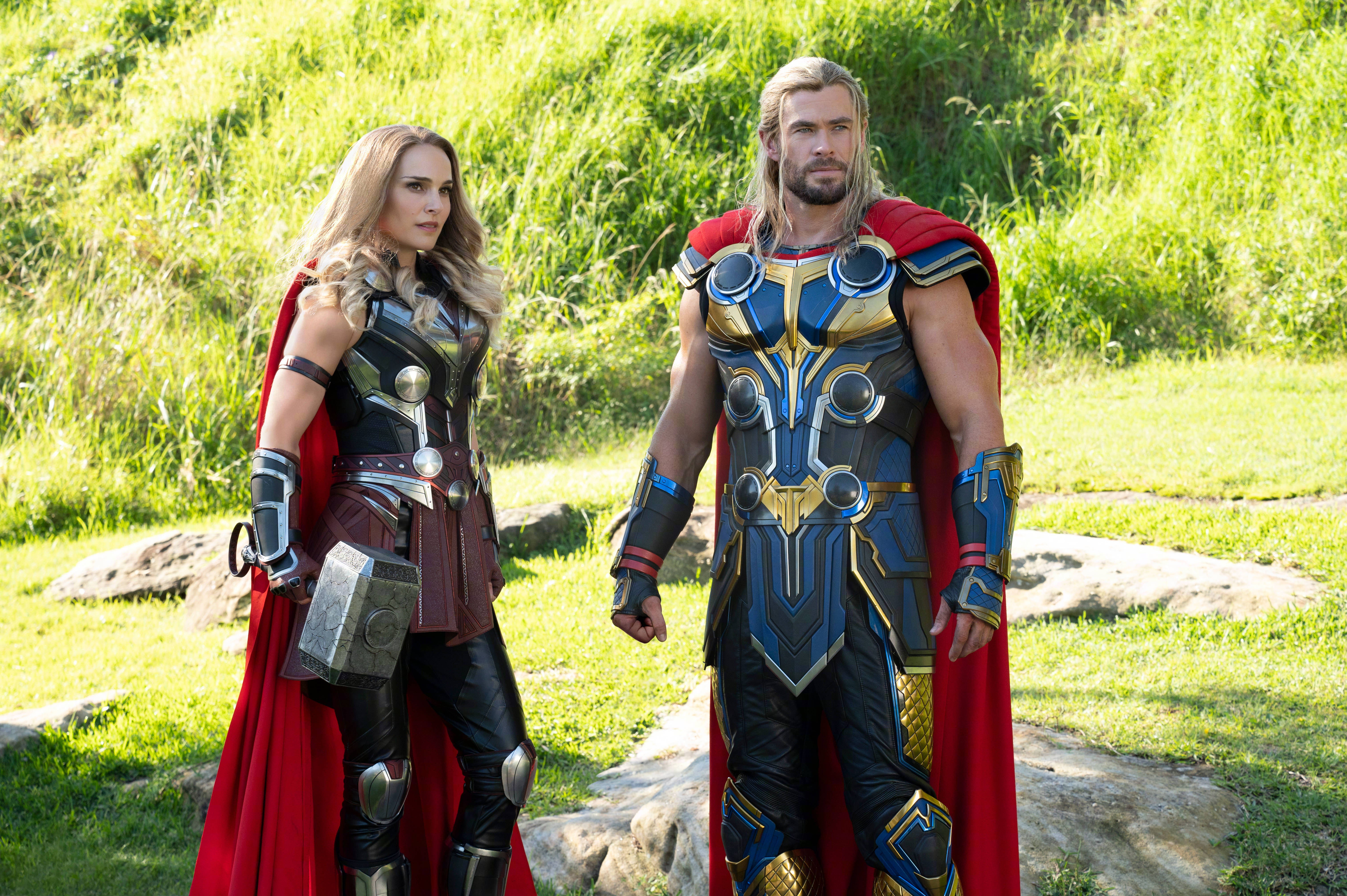 Thor Love And Thunder Asgardisk rustning Bakgrunner