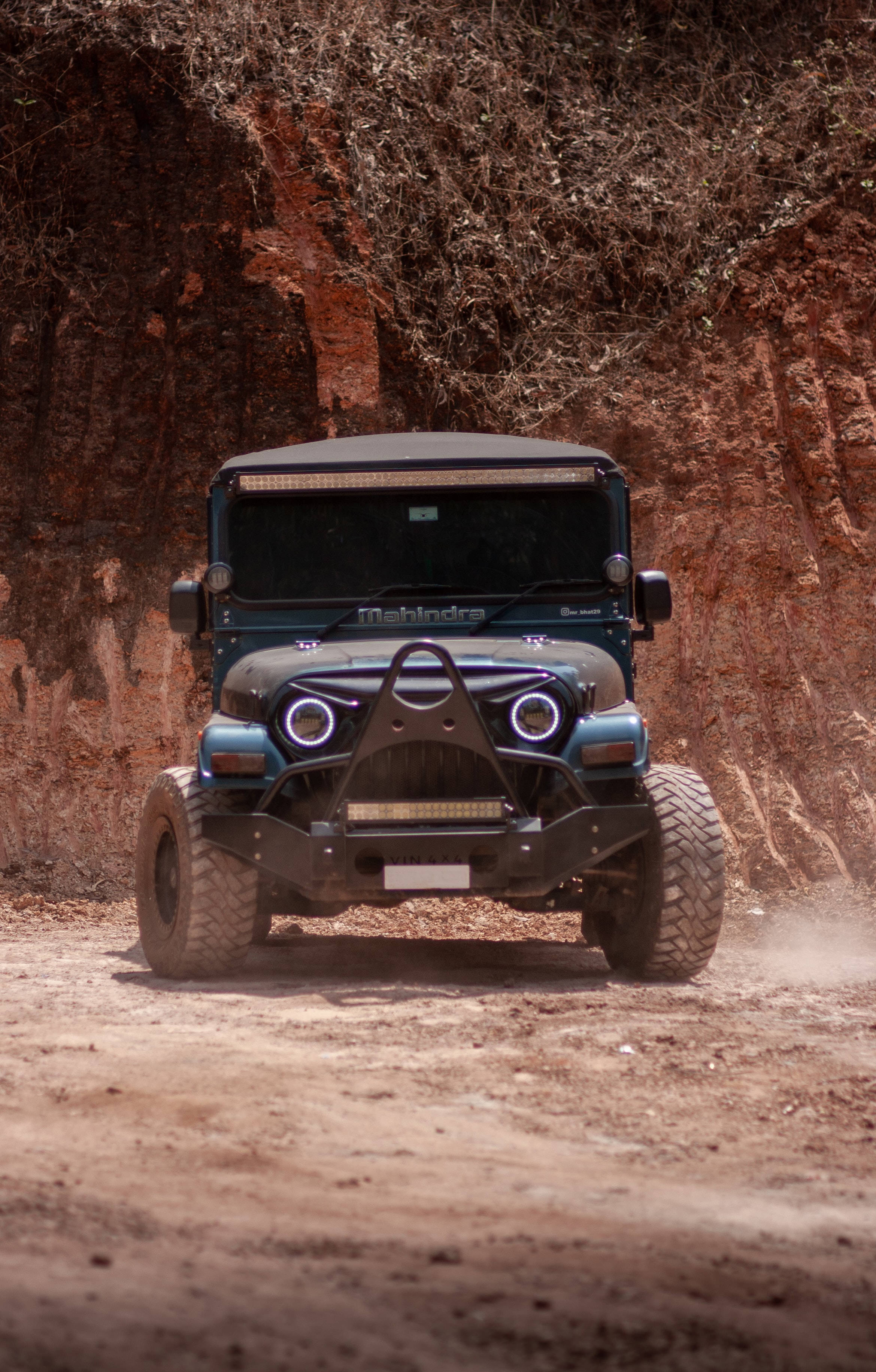 Tonet Mahindra Thar 4K Bakgrunner