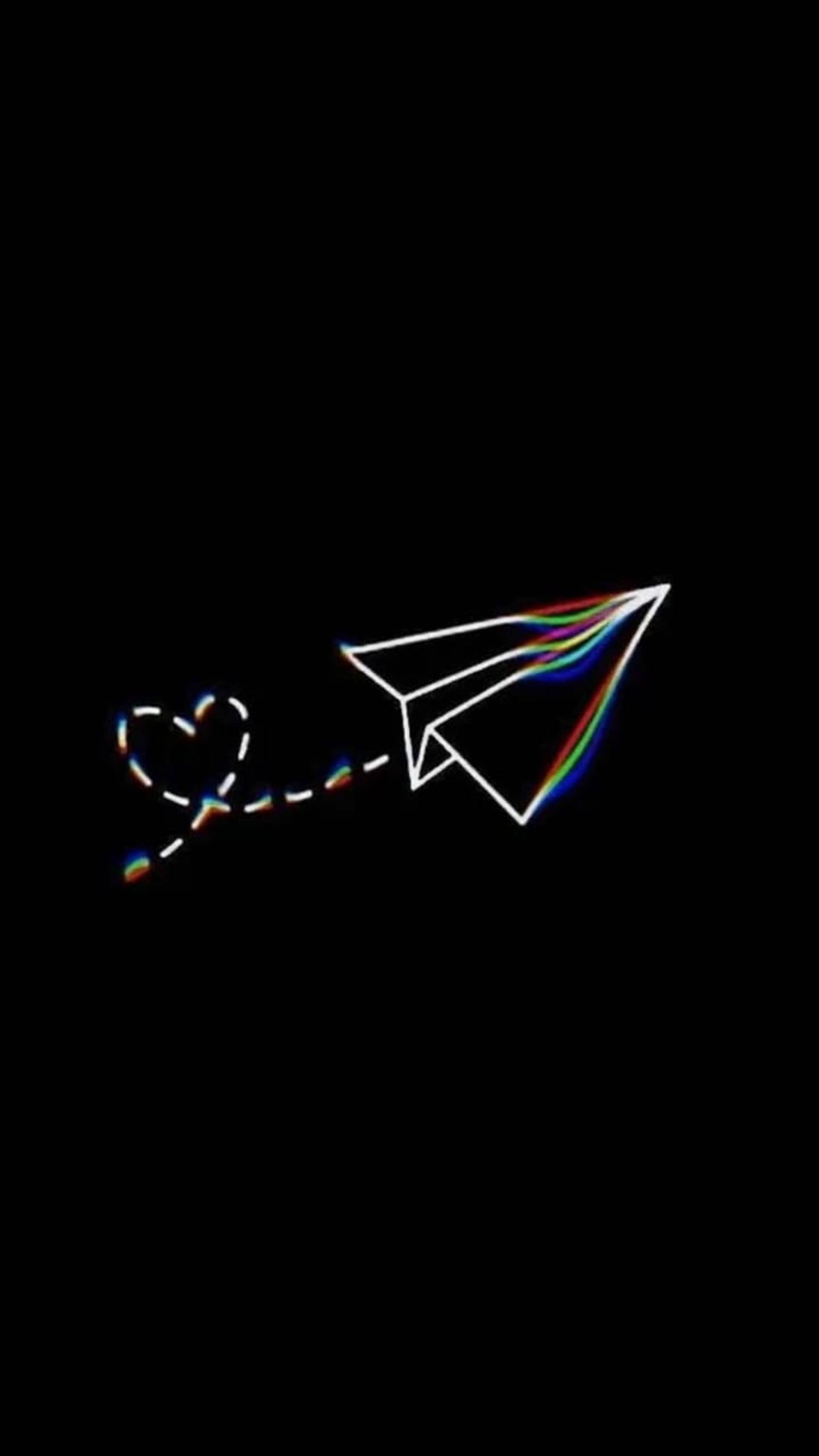 Trippy mørk estetisk flyhjert Bakgrunner