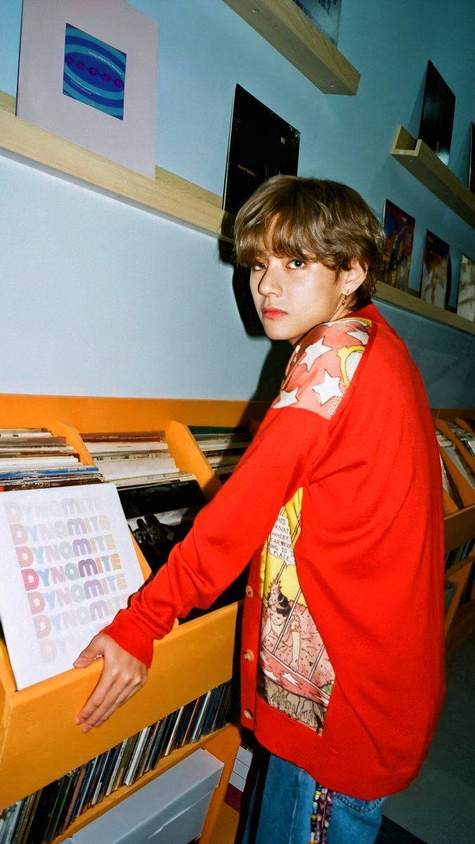 V med BTS Dynamite vinylplate Bakgrunner