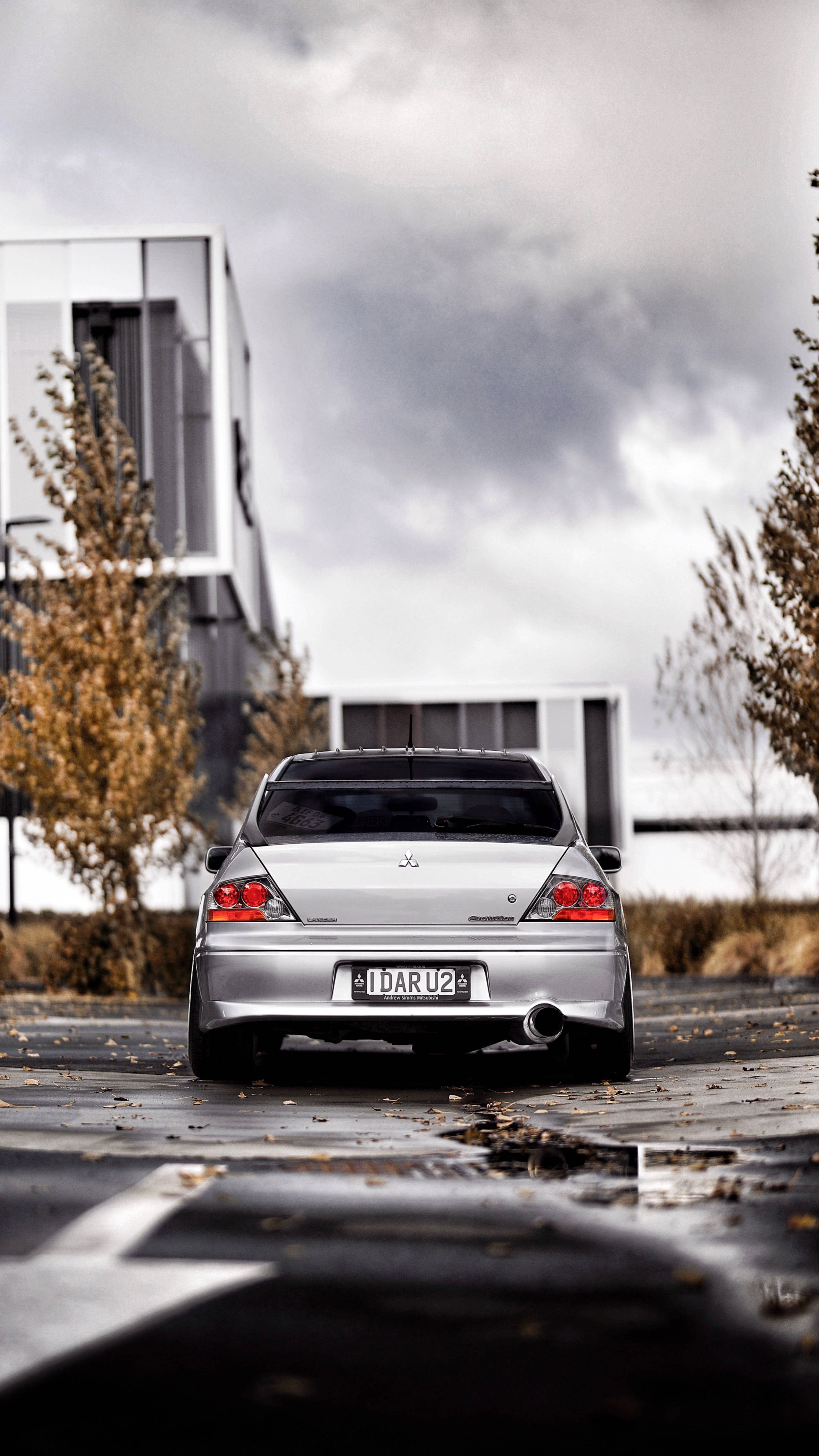 Våt teal og svart JDM-bil Bakgrunner