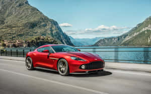 Aston Martin Vanquish i full prakt — MacBook Pro 13 Bakgrunner