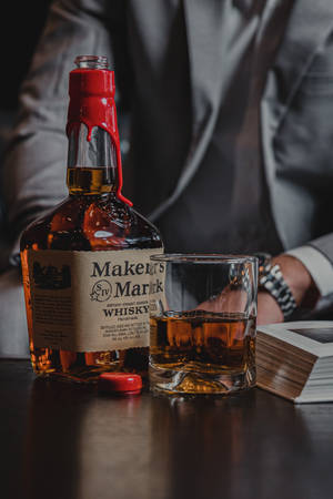 Bildetekst: En smak av fortreffelighet – Maker's Mark Whisky — Xiaomi Pad 7S Pro 12.5 Bakgrunner