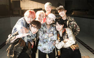 BTS gruppebilde i Fire MV bakgrunnsbilde — Bts gruppebilde GIF Bakgrunner