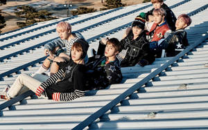BTS-gruppebilde Spring Day-bakgrunn — Bts gruppebilde GIF Bakgrunner