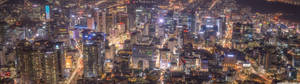 Panoramisk bybilde om natten bakgrunn. — 5120x1440 Bakgrunner