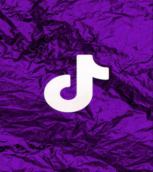 Dyp lilla drapert stoff TikTok-logo bakgrunnsbilde — Oppo Find N5 Bakgrunner