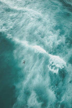 Kul iPhone Lone Surfer Bakgrunn — Estetisk iPhone-bakgrunn Bakgrunner