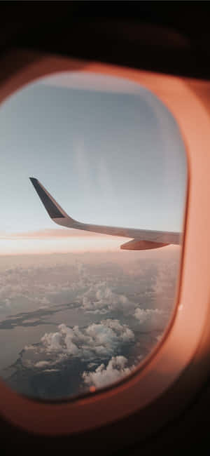 Fly iPhone — iPhone 16 Pro Max Bakgrunner