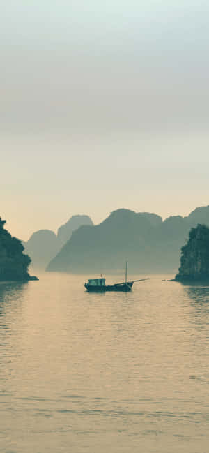 Estetisk utsikt over Halong-bukten i Vietnam — Redmi Note 15 Pro 4G Bakgrunner