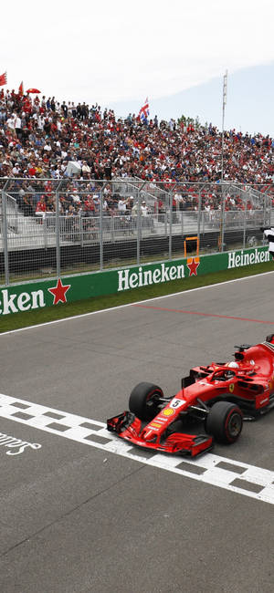F1 iPhone Vettel Finish Line — Samsung S23 Ultra Bakgrunner