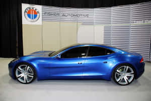 Fisker Karma elbil på åpen vei — MacBook Pro 14 Bakgrunner