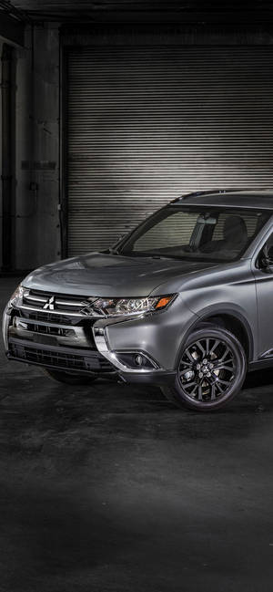 Grå Mitsubishi Outlander bakgrunnsbilde — iPhone 18 Bakgrunner