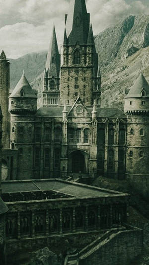 Hp Galtvort Fremtredende Tårn Estetikk — Estetisk Harry Potter Bakgrunner