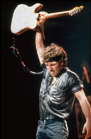 Ikoniske rockestjernen Bruce Springsteen opptrer live — Xiaomi Pad 7 Ultra Bakgrunner