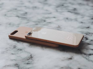 Iphone 8 Med Deksel — iPhone 8 Bakgrunner