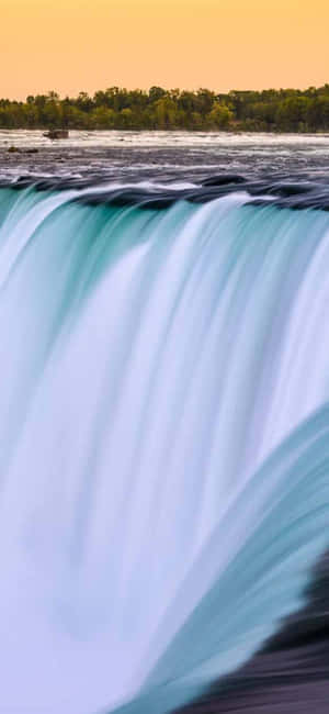 iPhone X Niagara Falls-bakgrunn — Realme Narzo 80 Pro Bakgrunner
