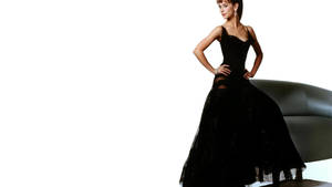 Jennifer Love Hewitt elegant svart kjole bakgrunnsbilde