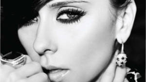 Jennifer Love Hewitt Forførende Blikk bakgrunnsbilde