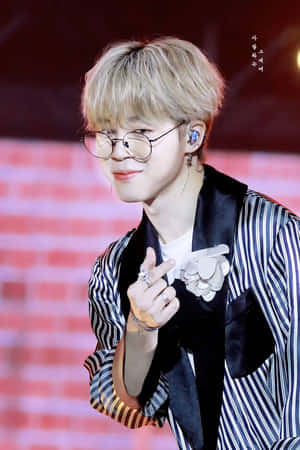Jimin BTS Finger Heart — Huawei MatePad 11.5 (2026) Bakgrunner