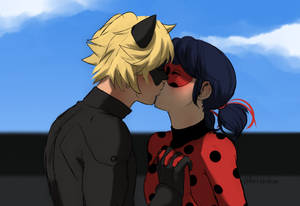 Ladybug og Cat Noir kysser blå himmel bakgrunnsbilde — Marihøne og cat noir kysser Bakgrunner