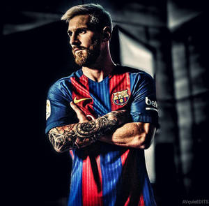 Lionel Messi med korslagte armer i FC Barcelona-drakt bakgrunnsbilde