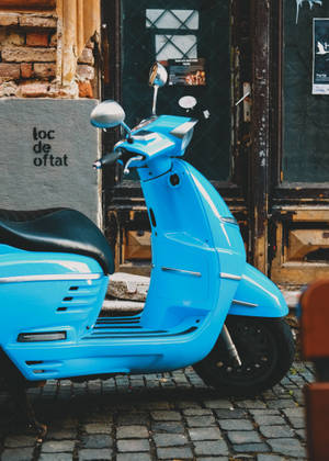 Lyseblå scooter bakgrunnsbilde — OnePlus Pad Bakgrunner
