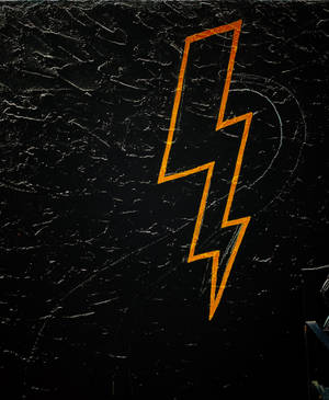 Lynlogo i gult bakgrunn — Galaxy Z Fold 5 Bakgrunner