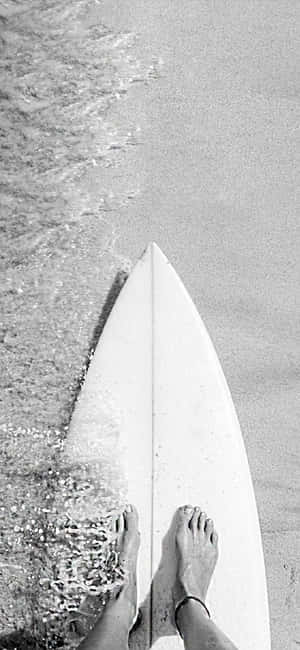 Monokrom Surfebrett — Xiaomi 17 Pro Bakgrunner