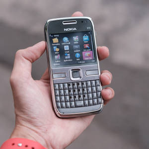 Nokia E72 Qwerty-tastaturtelefon