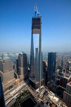 One World Trade Center med kraner — Huawei MatePad Pro Max Bakgrunner