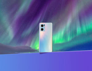 Oppo-smarttelefon mot nordlyset