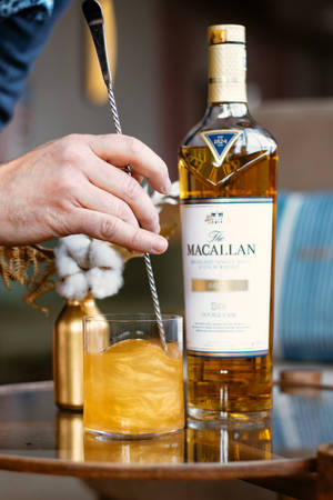 Rørende fortreffelighet - Macallan Whisky-cocktail — Xiaomi Pad Bakgrunner