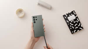 Samsung S23 Ultra elegant skrivebordsoppsett