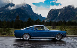 Slående utsikt av en 1966 Ford Mustang Fastback