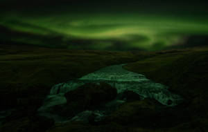 Spektakulær grønn nordlys mørk 4k