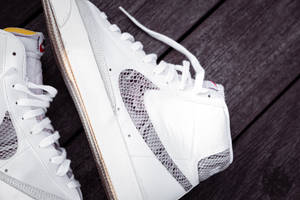 hvit og svart nike air force 1 high