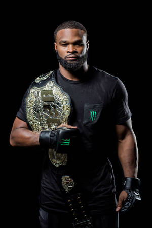 Tyron Woodley med mesterbelte-bakgrunn — 2:3 Bakgrunner