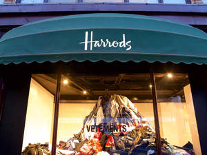 Vetements At Harrods bakgrunnsbilde — 4:3 Bakgrunner