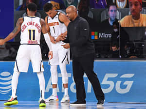 Wes Unseld basketballtrener sidelinjer — Basketball GIF Bakgrunner